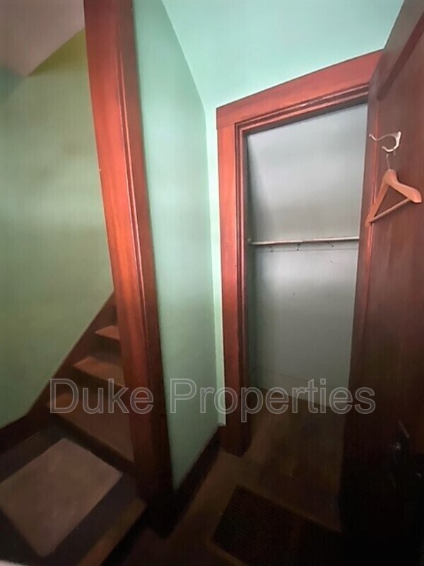 Building Photo - 5 Trenaman St