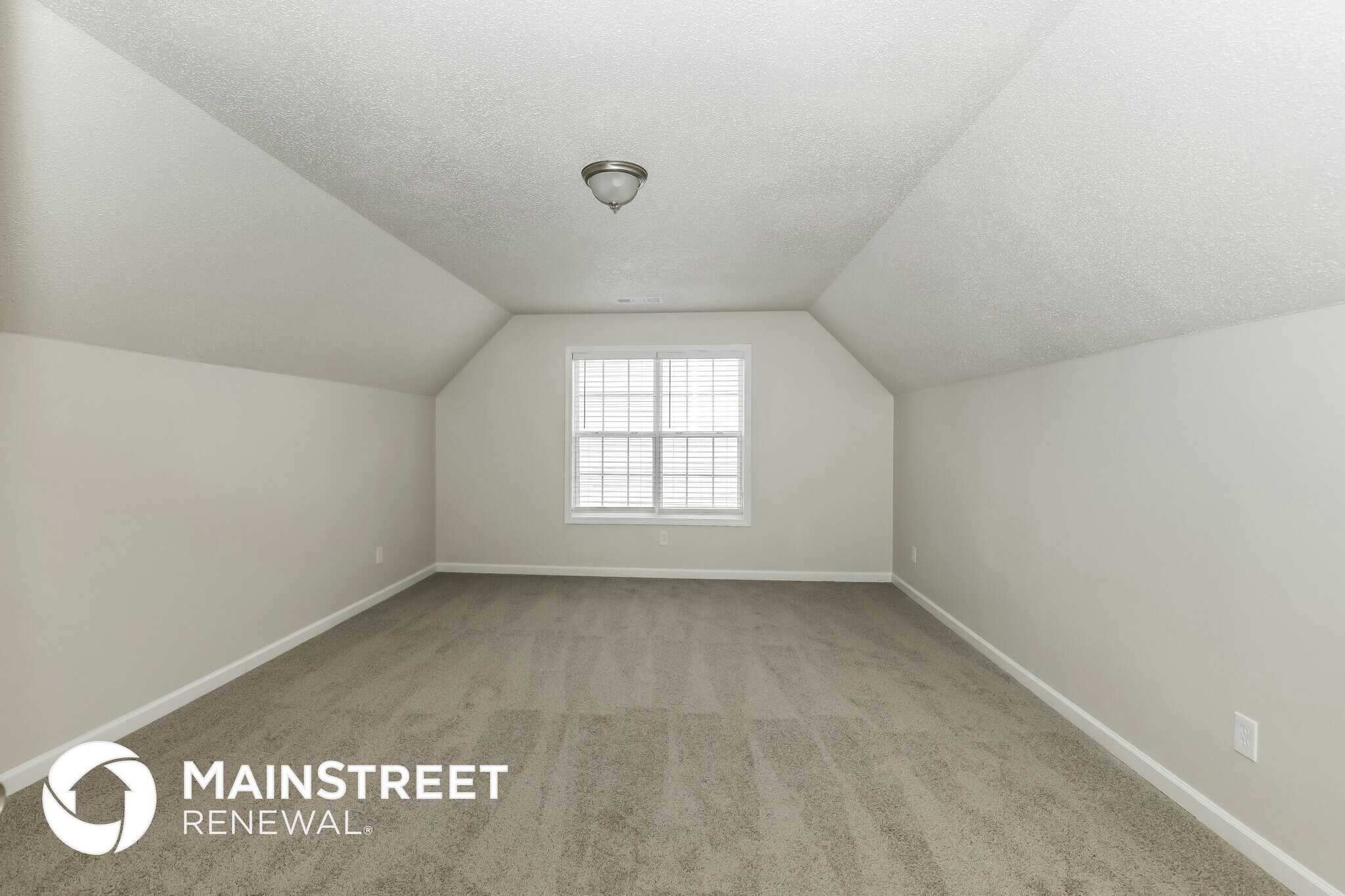 Building Photo - 1065 Garrison Ct