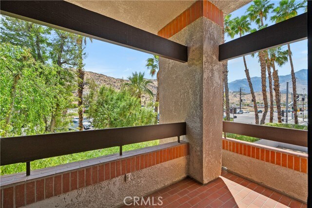 Building Photo - 2601 S Broadmoor Dr