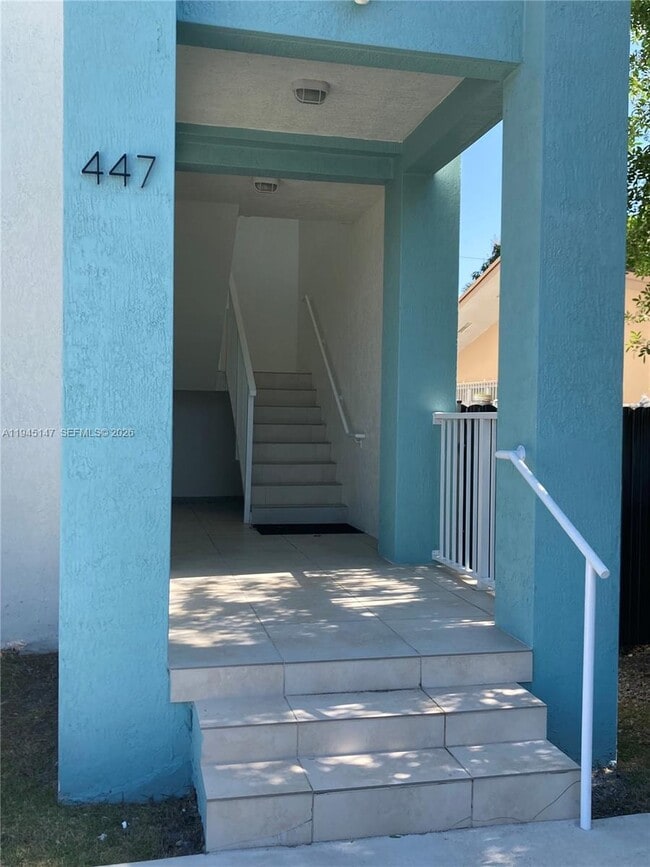 Building Photo - 447 SW 78th Ct