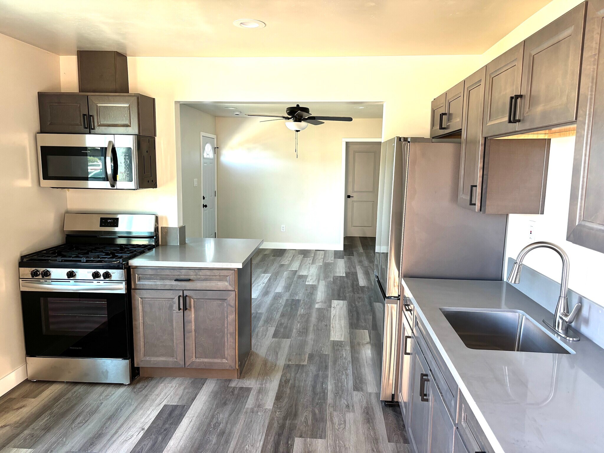 Building Photo - 3539-41 Luna Ave