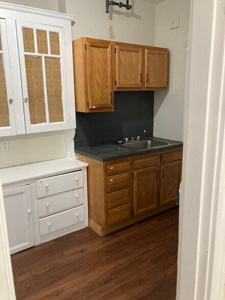 Building Photo - 1629 Commonwealth Ave