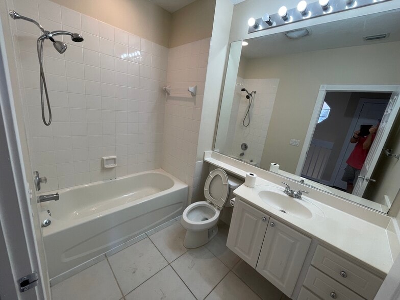 Building Photo - 7604 Andora Dr