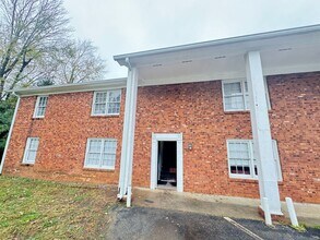 Building Photo - 2bed/1ba Apt off S Main Kannapolis close to Downtown Kannapolis & Hwy 73