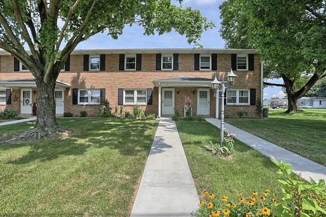 Building Photo - 451 W Main Ave