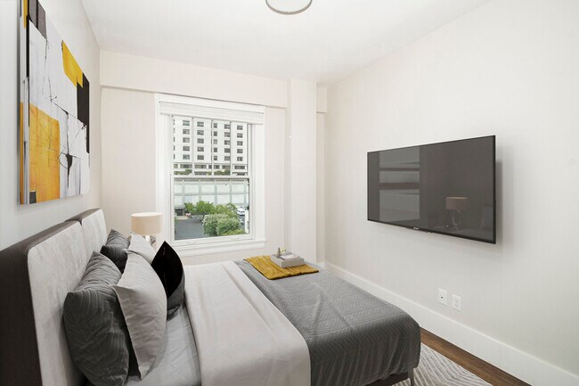 Building Photo - 500 Stanyan