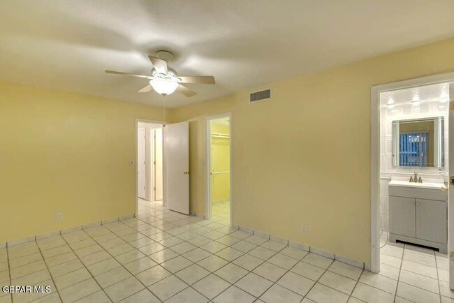 Building Photo - 10955 Yogi Berra Cir