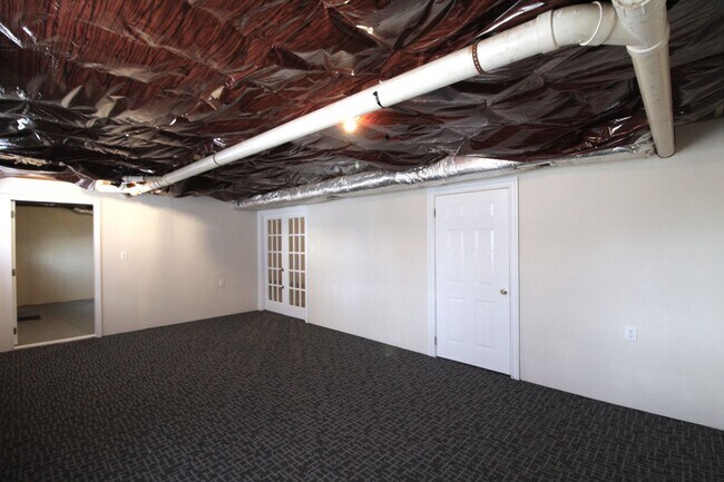 Building Photo - 3 Bedroom home with a Full Basement in Indian Trail!