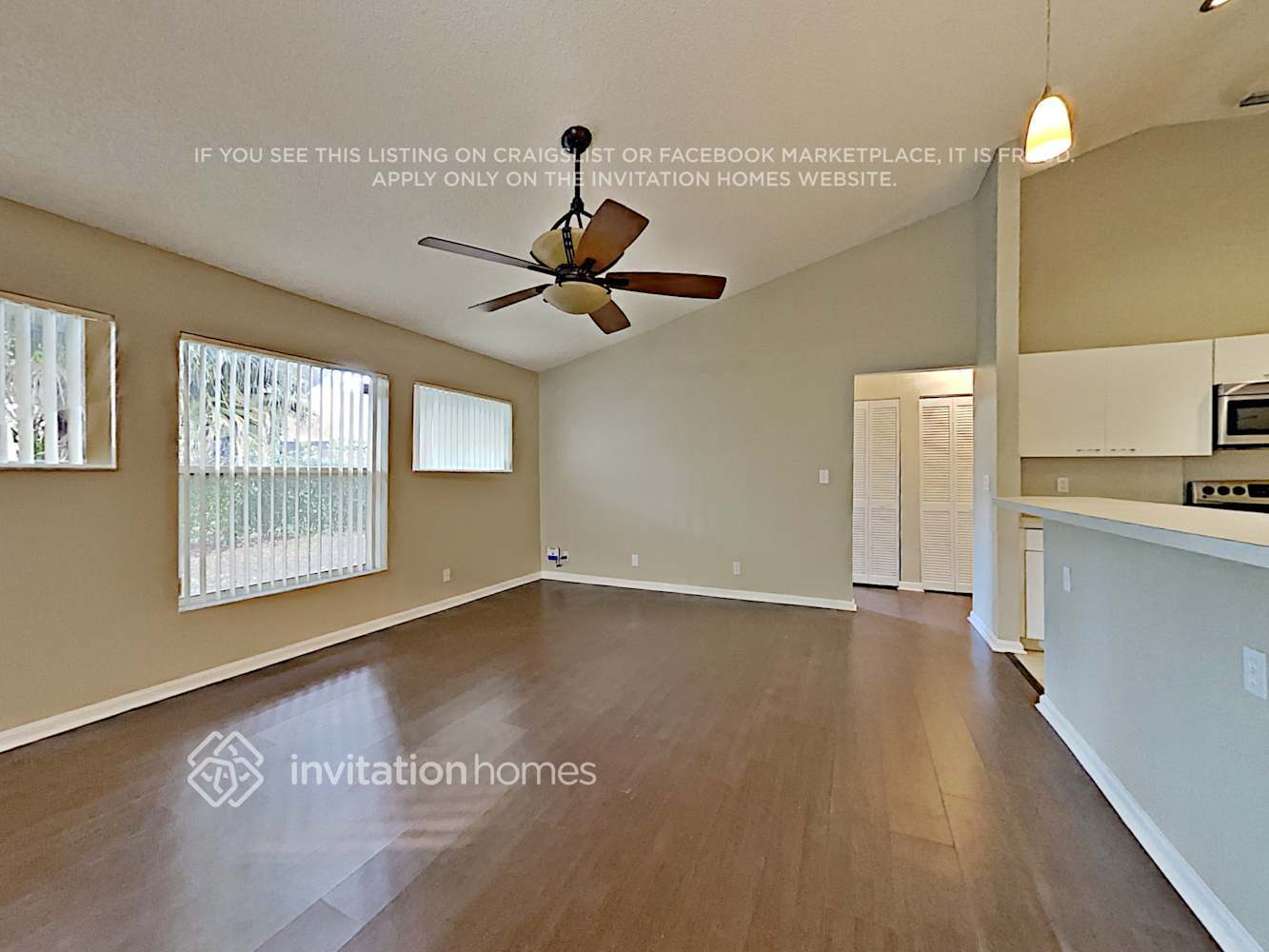 Building Photo - 5831 NW 40th Ln