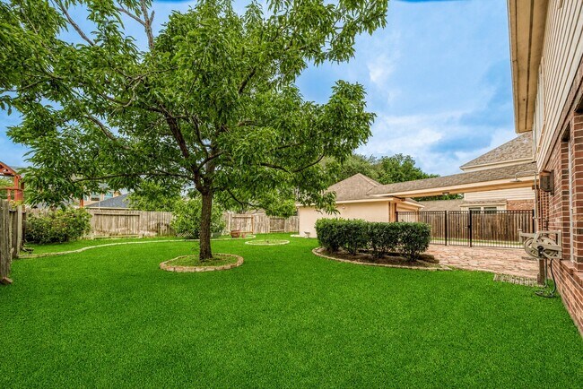 Building Photo - 3218 Twinmont Ln