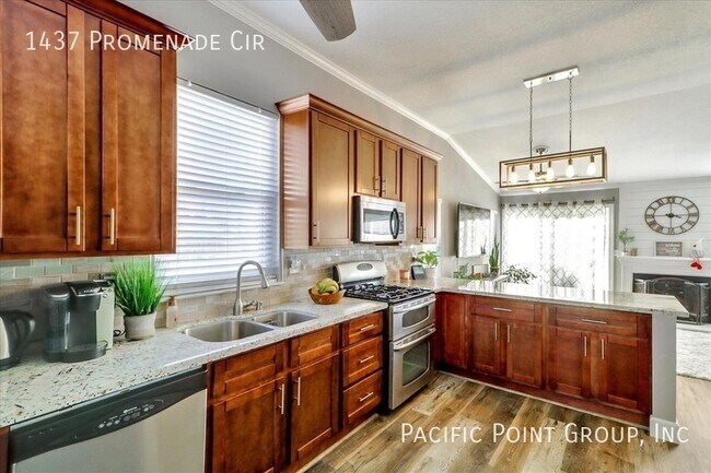 Building Photo - 1437 Promenade Cir