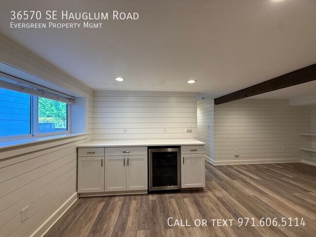 Building Photo - 36570 SE Hauglum Rd