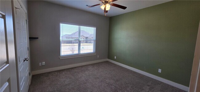 Building Photo - 511 Captain Stockton St