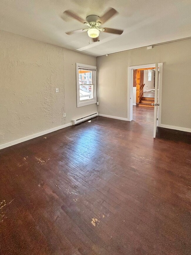 Building Photo - For Rent – Renovated 1 Bedroom, 1 Bathroom...