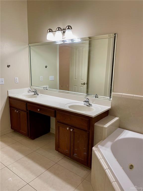 Building Photo - 16 5th St