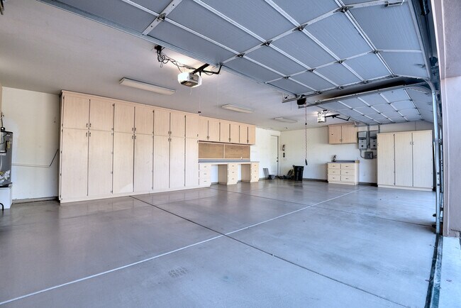 Building Photo - 27115 N 44th St
