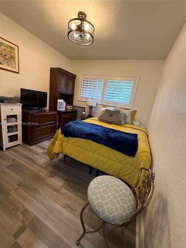 Building Photo - 7429 SW 152nd Ave