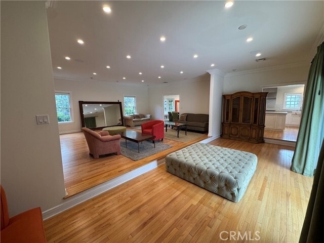 Building Photo - 4455 California Ave