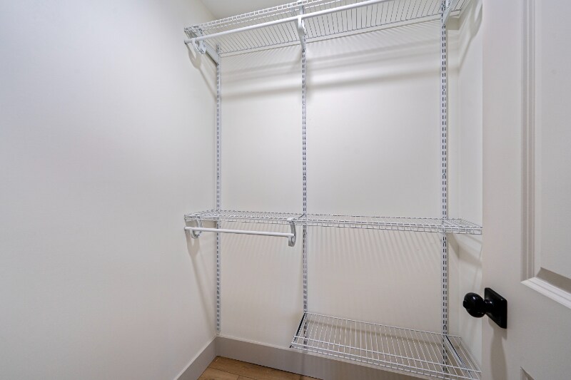 Building Photo - 605-607-607 S Champion Ave