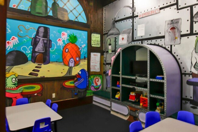 Building Photo - 9022 Dupont Pl