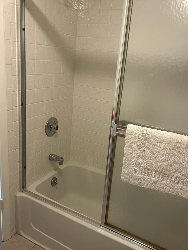 Building Photo - 19505 Quesada Ave