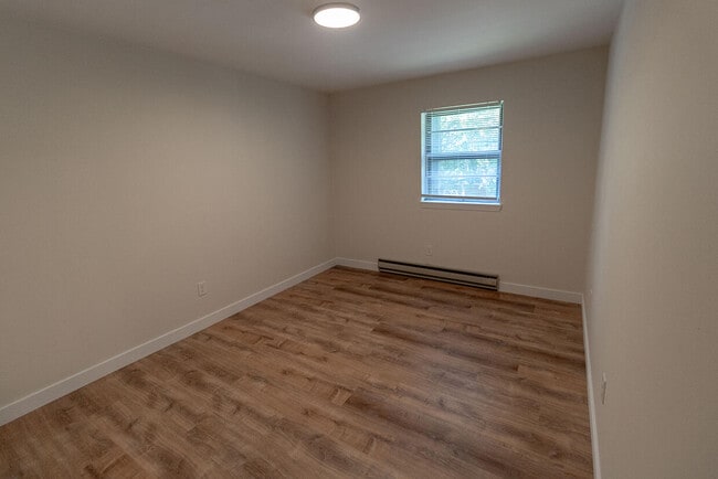 Building Photo - 3310 Belle Meade Dr