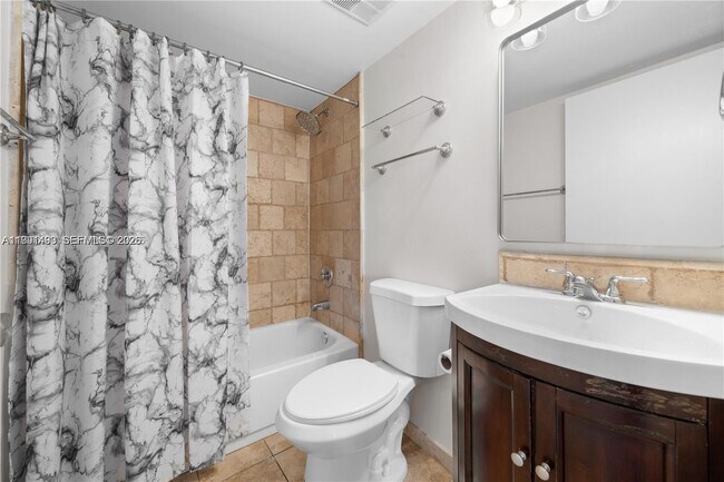 Building Photo - 8830 SW 123rd Ct