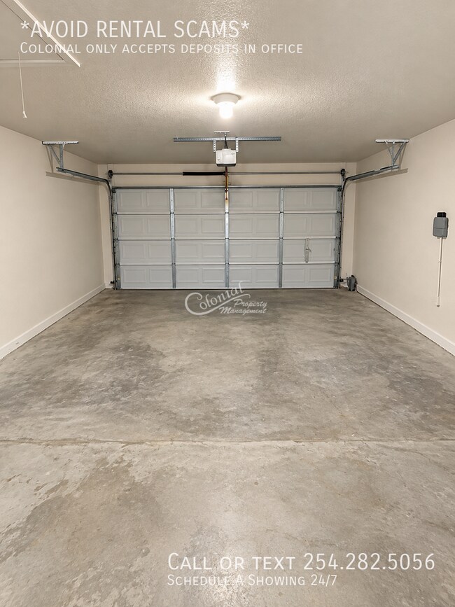 Building Photo - 2405 Wisteria Ln