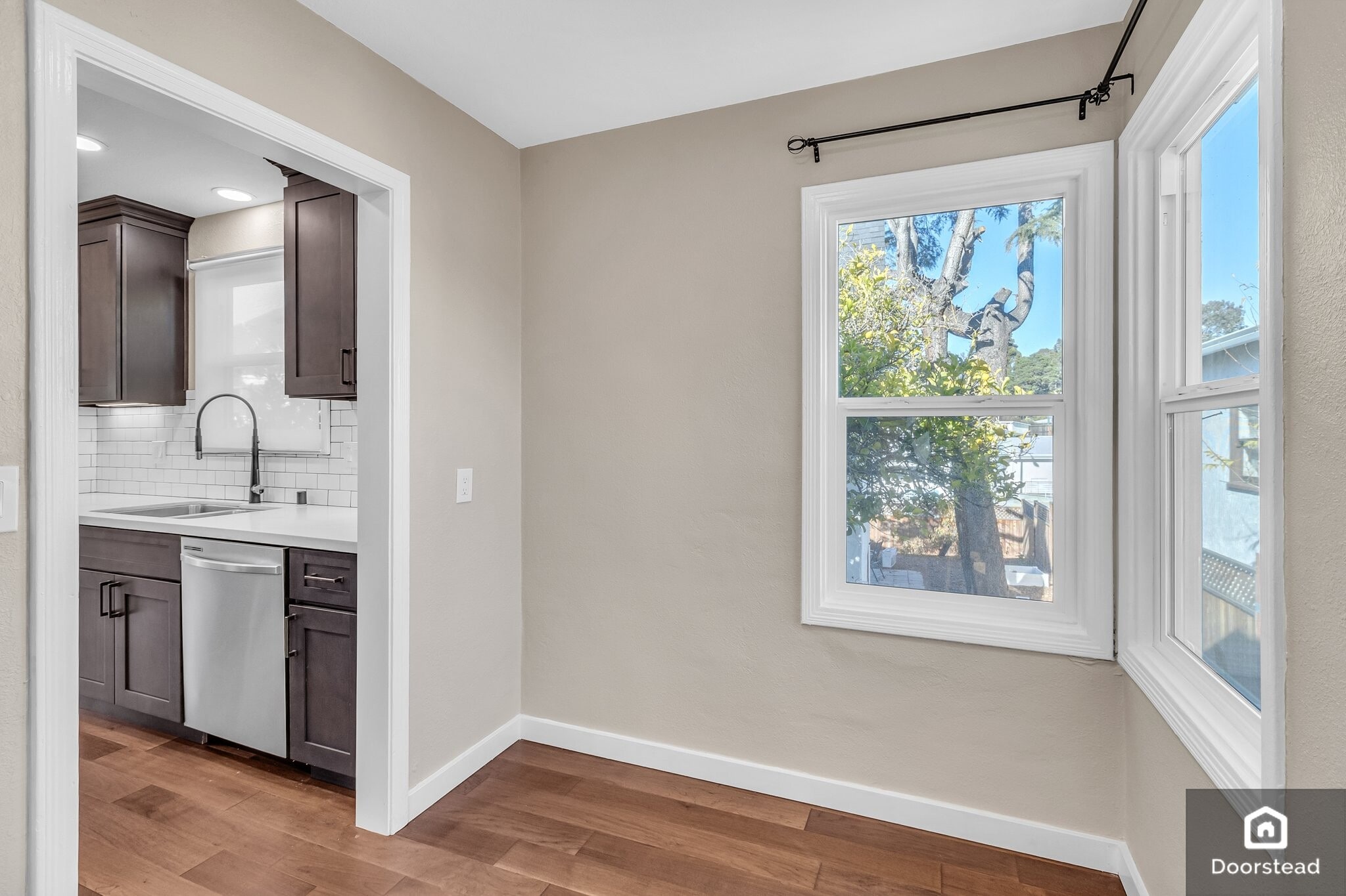 Building Photo - 711 Smith Ave