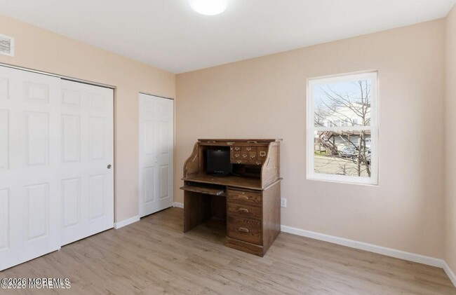 Building Photo - 40 Twilight Ave