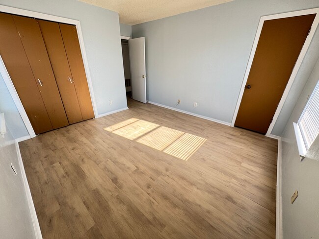 Building Photo - 1313 Quail Cir