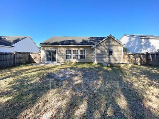 Building Photo - 237 Border Rd