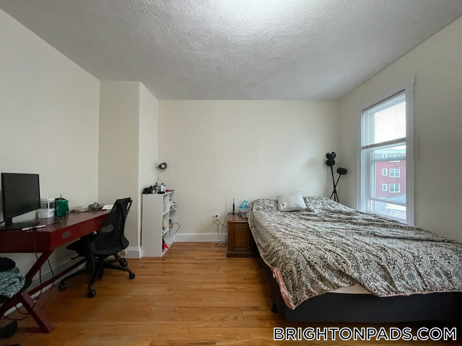 Building Photo - 65 Fairbanks St