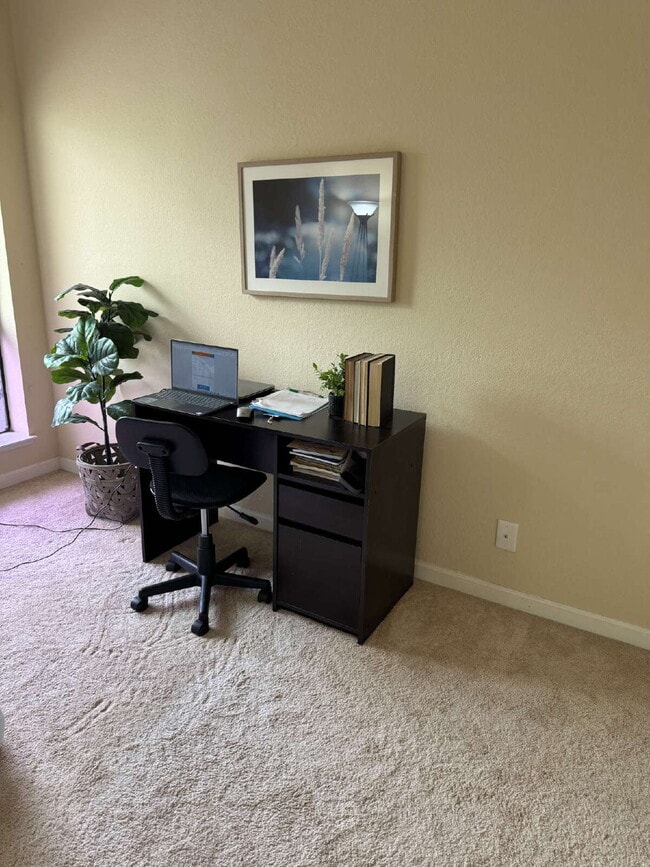 Building Photo - Top-Floor 1BR/1BA Condo in Newark's Murieta Community — $2,500/mo