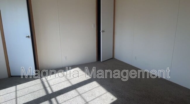 Building Photo - 1096 Tollie Weldon Rd