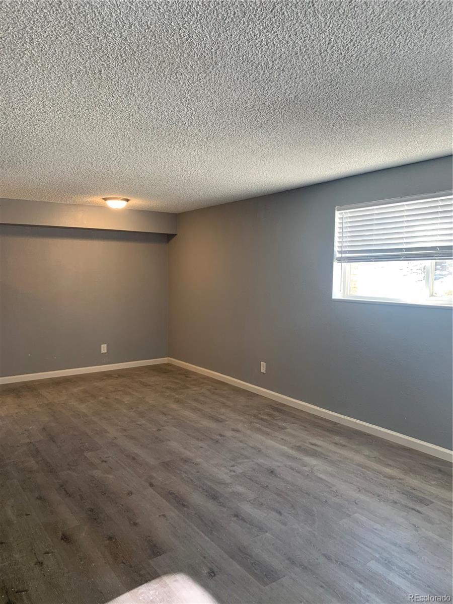 Building Photo - 7625 Quincy E Ave