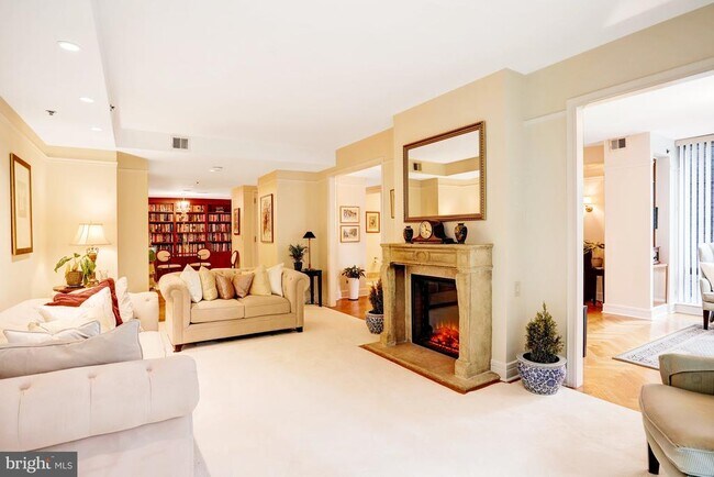 Building Photo - 1155 23rd St NW