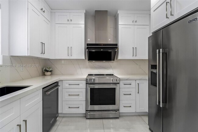 Building Photo - 7800 SW 57th Ct
