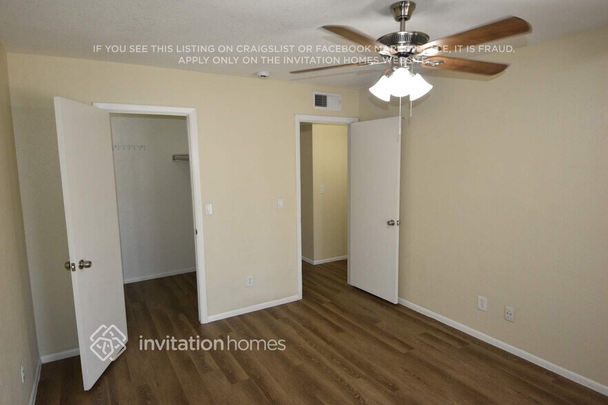 Building Photo - 3538 E Anderson Dr