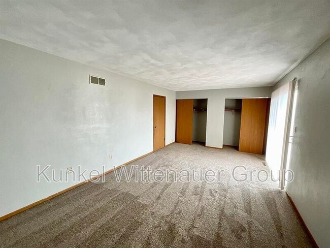 Building Photo - 716 Ganim Dr
