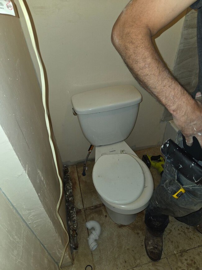 Building Photo - 239 N 5th St