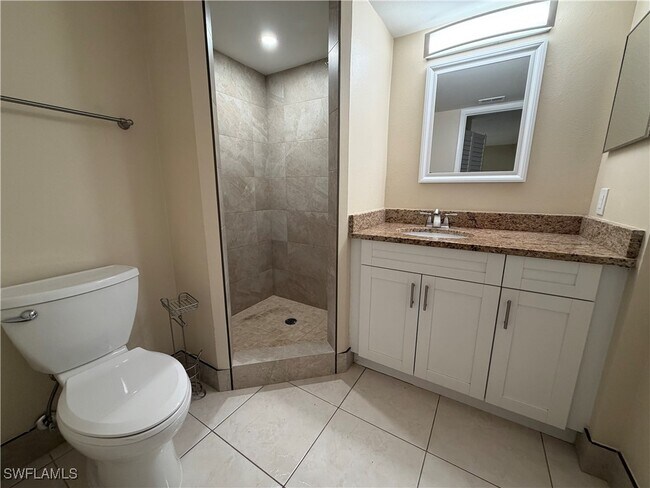 Building Photo - 5321 Summerlin Rd