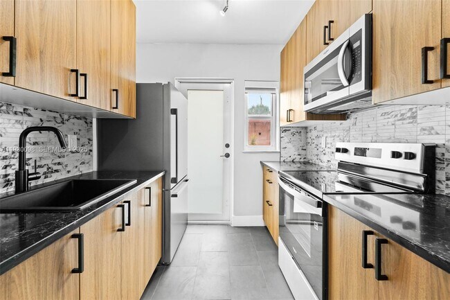 Building Photo - 2361 NW 15th St