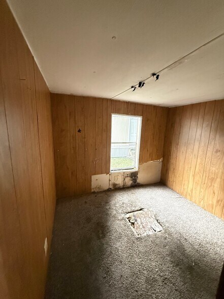 Building Photo - 1425 Wanna Dr