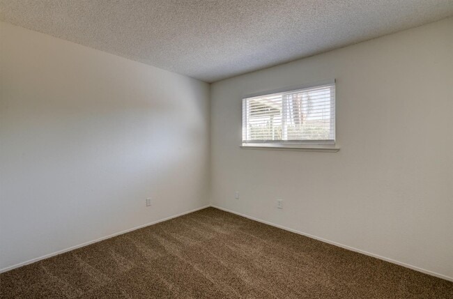 Building Photo - 1456 Browning Ave