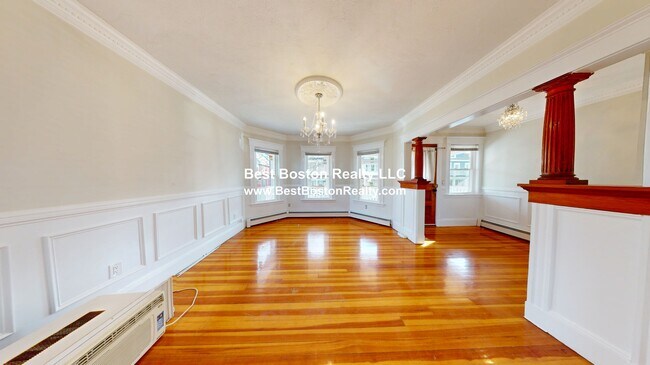 Building Photo - 11 Stanley Ave