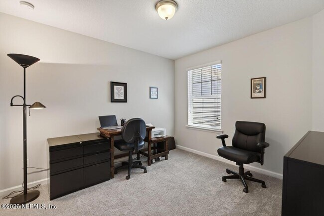 Building Photo - 381 Richmond Dr