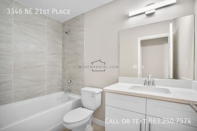 Building Photo - 3346 NE 21st Pl