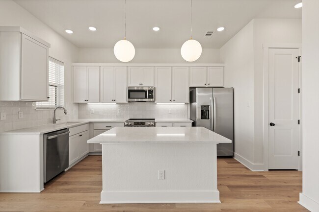 Building Photo - 6628 Abode Ave