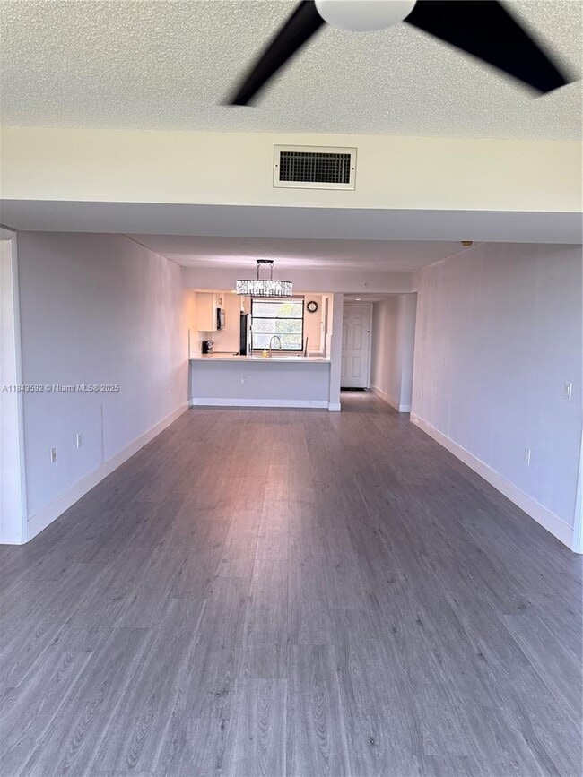 Building Photo - 1508 Whitehall Dr
